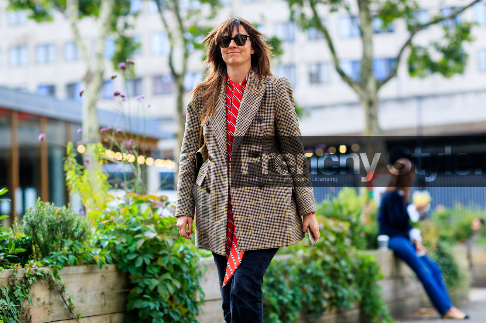 atmosphere details, balenciaga, blazer, brown jacket, checked jacket, detail, fashion week, frenchystyle, FW, graphic jacket, graphic shirt, horizontal, houndstooth pattern, jonathan paciullo, LFW, LONDON, plaid, printed jacket, printed shirt, red shirt, SPRING SUMMER 2018, SS 18, street style, striped shirt, trousers