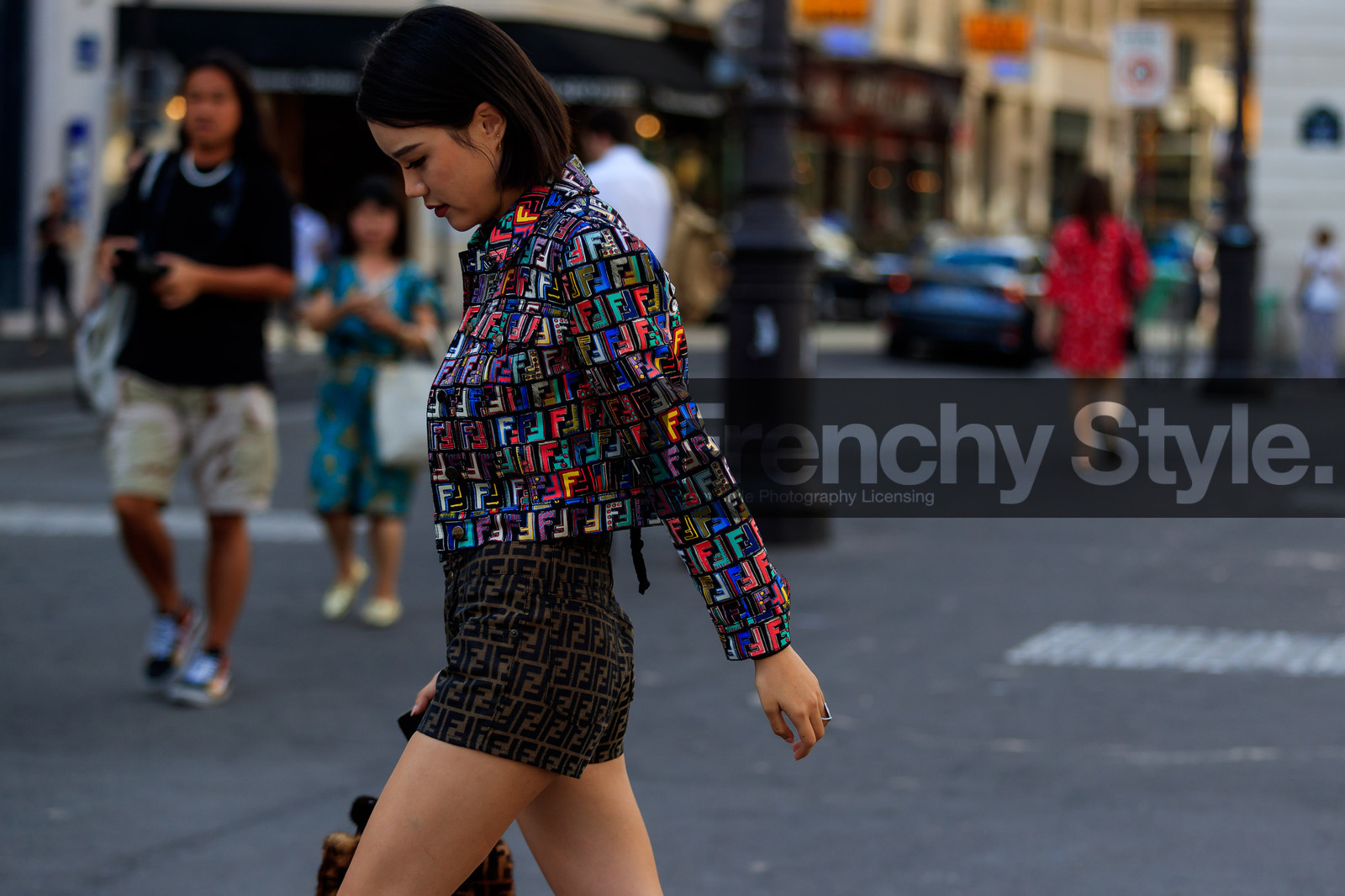 brown shorts, fendi, graphic jacket, graphic shorts, monogram, multicolor jacket, printed jacket, printed shorts, PFW, fashion week, frenchystyle, FW, jonathan paciullo, street style, PARIS, horizontal, atmosphere details, detail, AUTUMN WINTER 2018-2019, FALL WINTER 2018-2019, FW 18-19