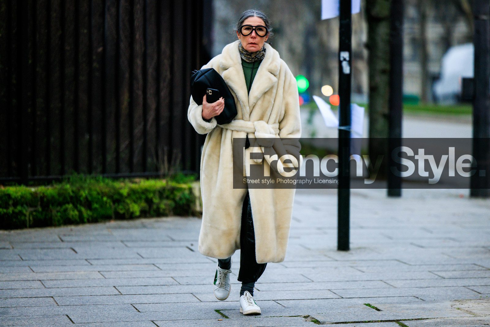 black glasses, furry coat, white coat, black pouch, leather pouch, black nails, black pants, green jumpers, printed scarf, white sneakers, fashion week, frenchystyle, FW, jonathan paciullo, street style, PARIS, PFW, SPRING SUMMER 2022, SS 22, full length