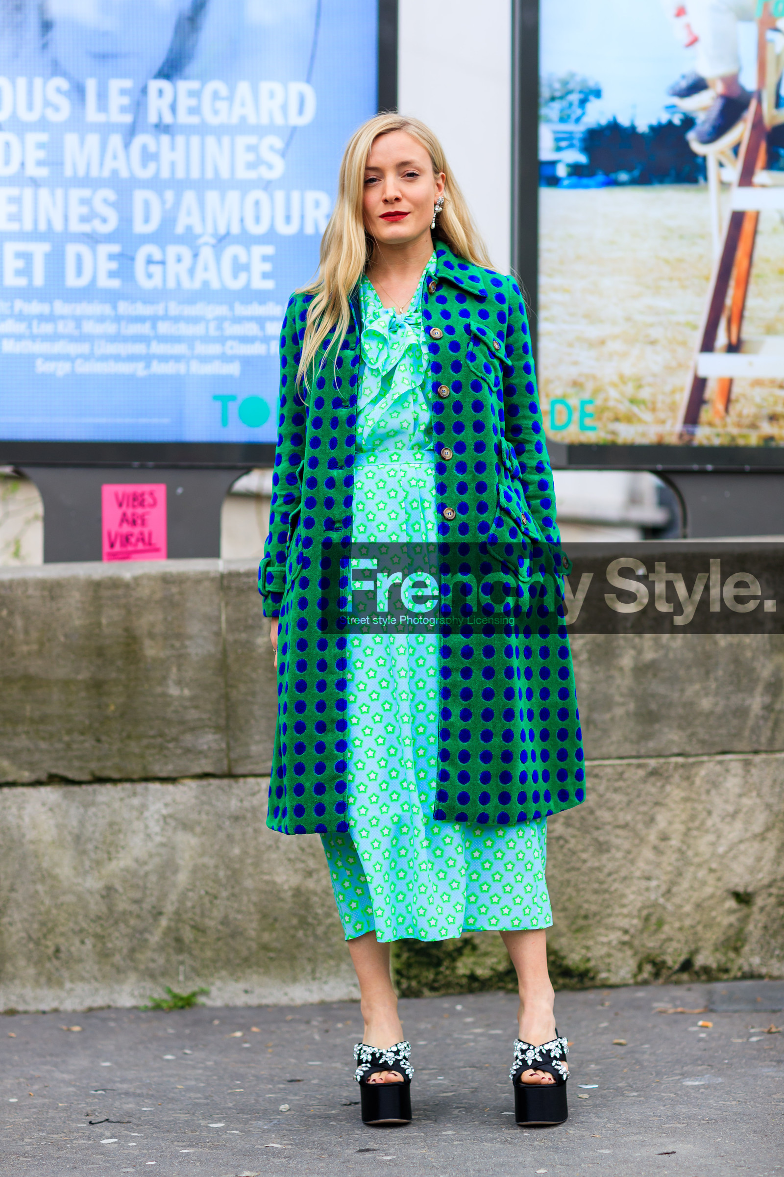 AUTUMN WINTER 2017-2018, AW 17-18, black shoes, black wedges, checked jacket, FALL WINTER 2017-2018, fashion week, frenchystyle, full length, FW, FW 17-18, gingham, graphic coat, graphic jacket, green coat, green dress, high heels, jonathan paciullo, kate foley, leather shoes, PARIS, PFW, plaid, printed coat, printed dress, printed jacket, rochas, street style, tartan, vertical